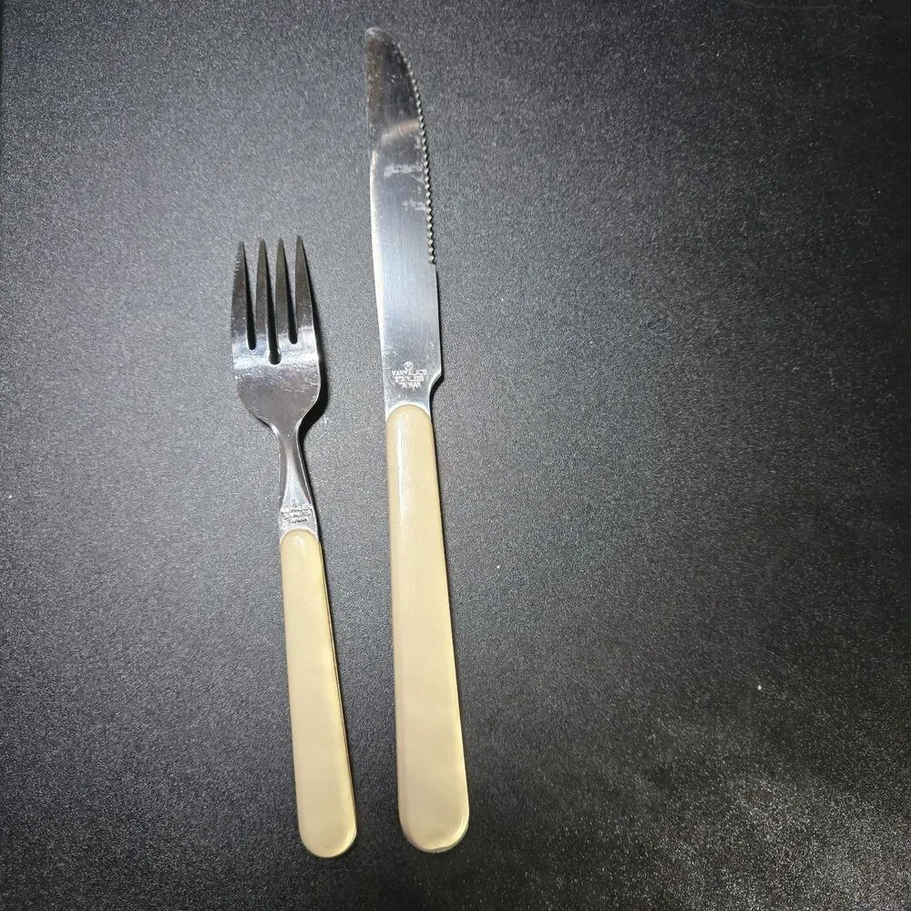 International Tableworks Marmalade Goose Apple Blue Ribbon Fork Knife 90s 80s